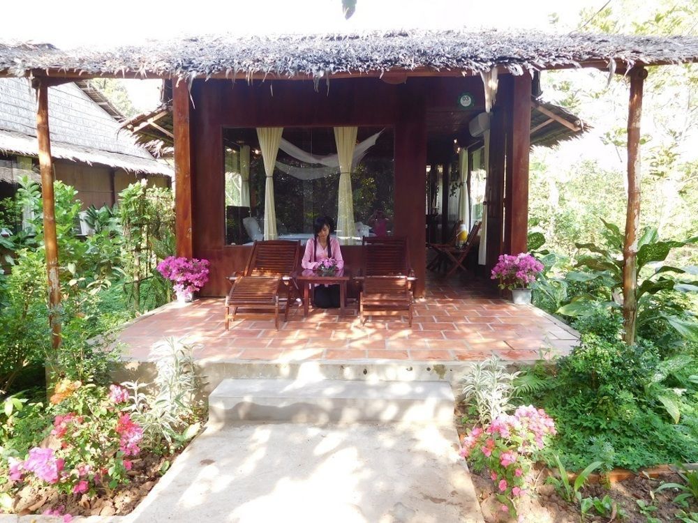 Mekong Ecolodge Cai Lay Exterior photo