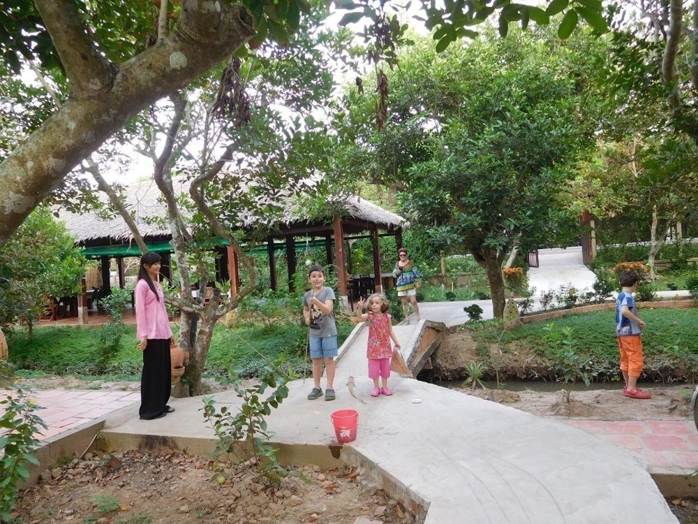 Mekong Ecolodge Cai Lay Exterior photo